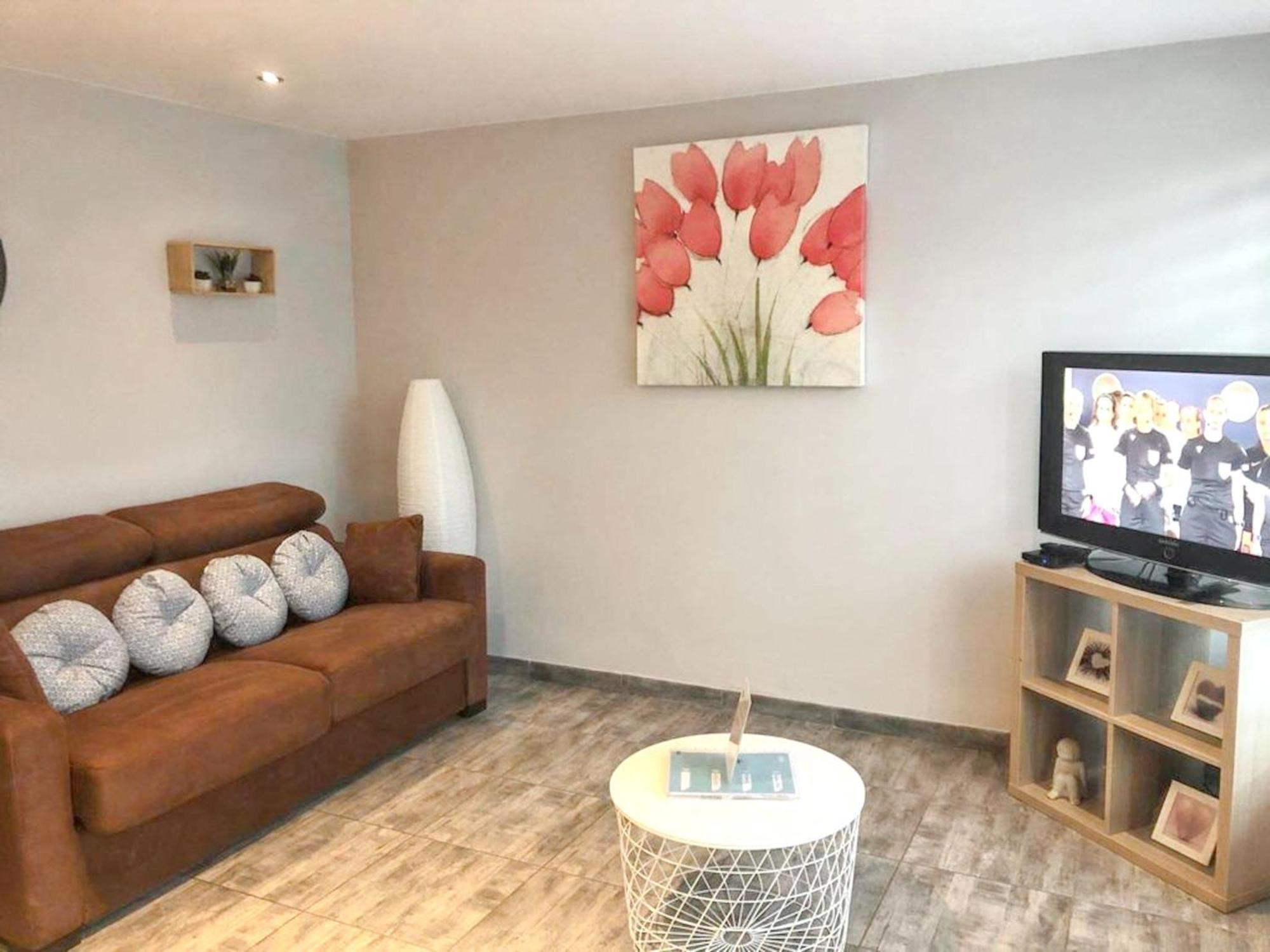 Villa Charming House In Hamois With Shared Pool Esterno foto